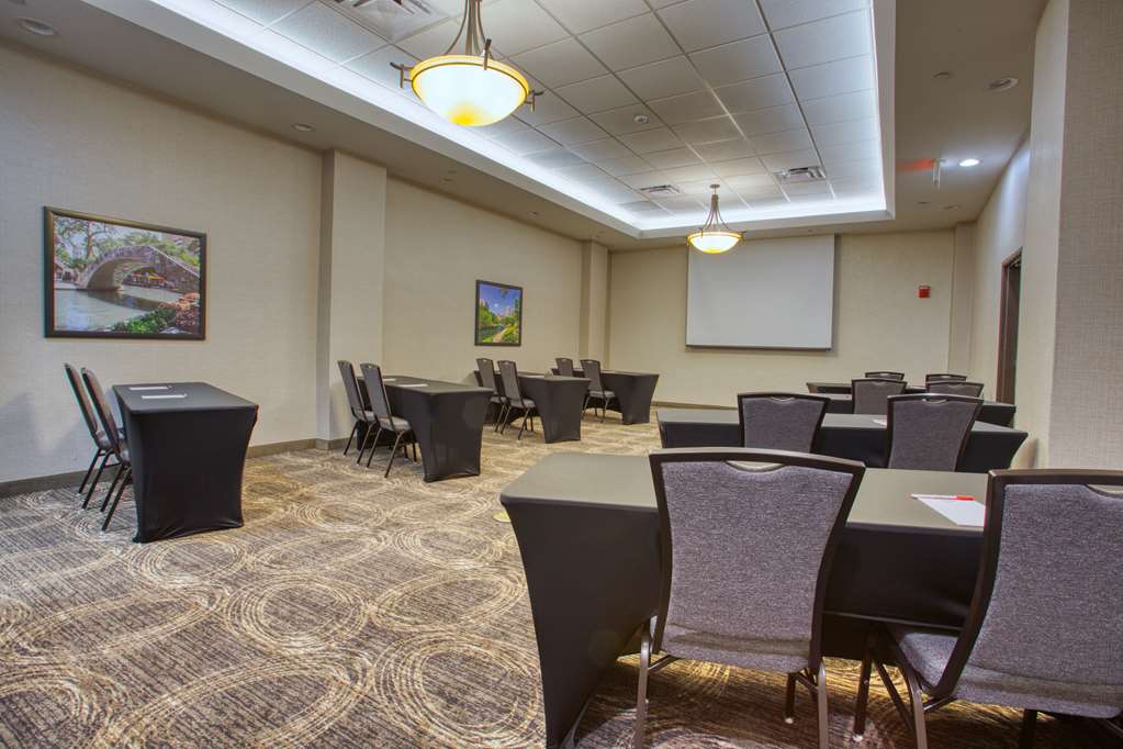 Drury Inn & Suites Near La Cantera Parkway - photo 61