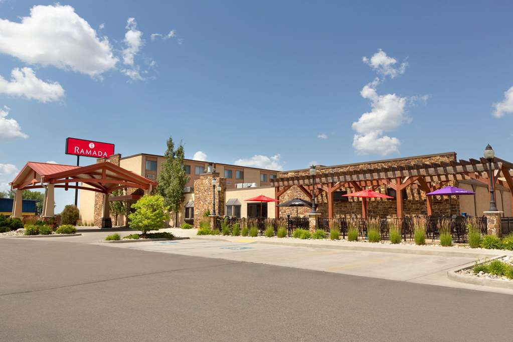 Ramada By Wyndham Fargo - featured photo
