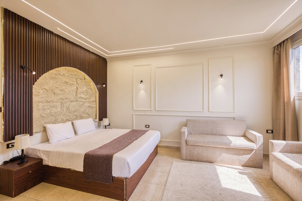 King Cheops Inn in Giza, Egypt