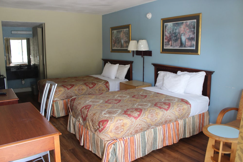 Tampa Inn Near Busch Gardens - photo 17