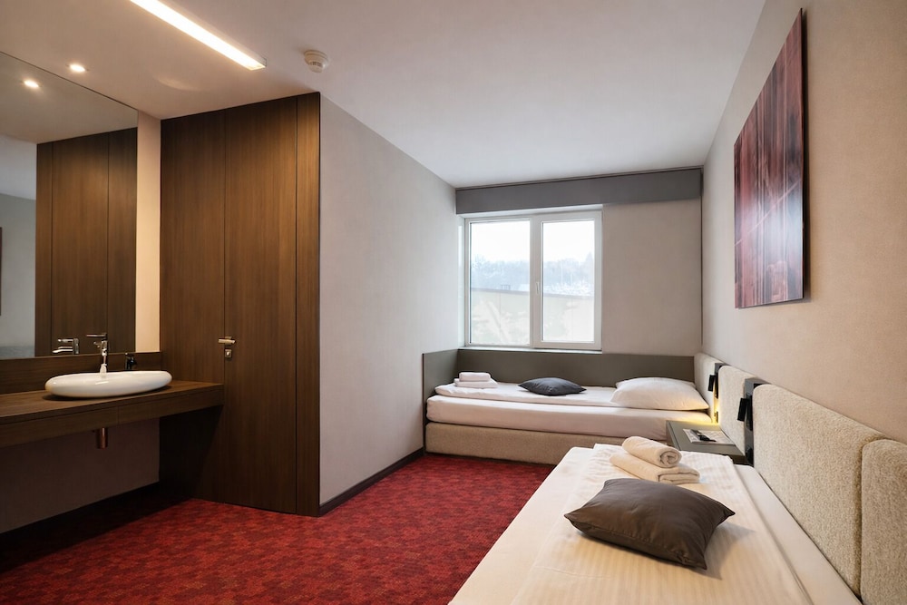 Kongres Hotel Roca — 4-Star Luxury Hotel in Kosice, Slovakia