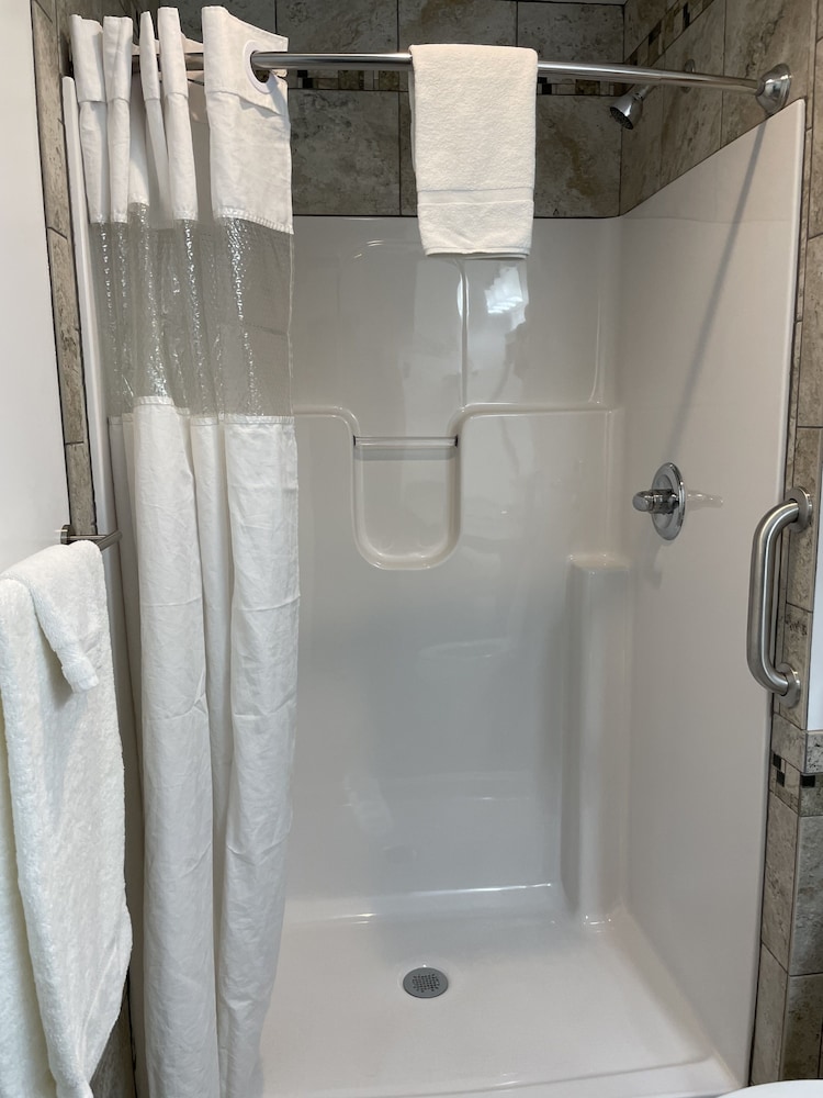 All Star Inn & Suites - photo 267