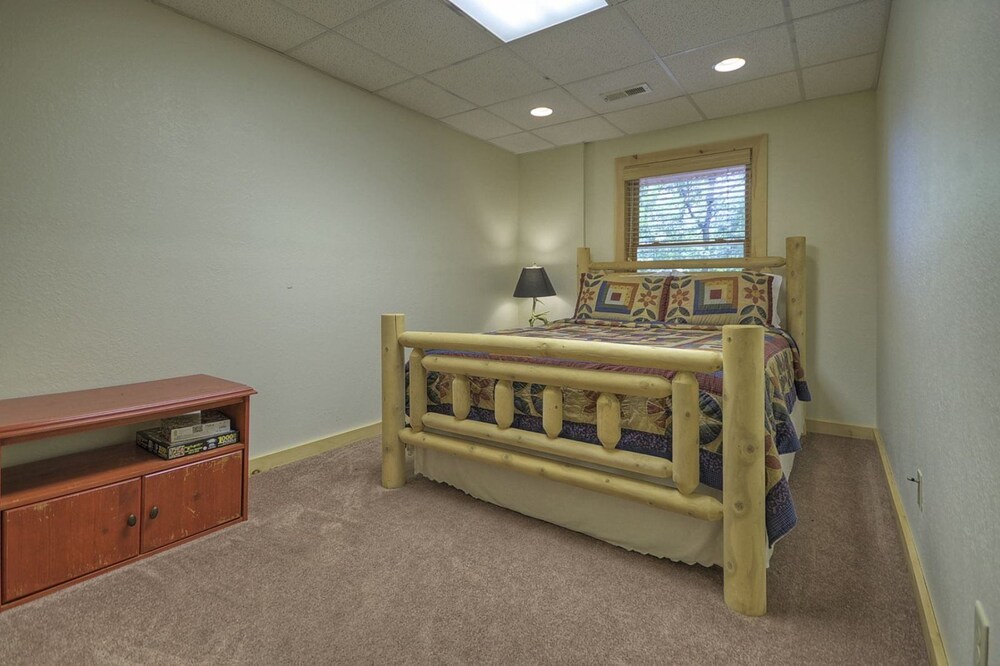 Grin Inn Bear It - photo 3