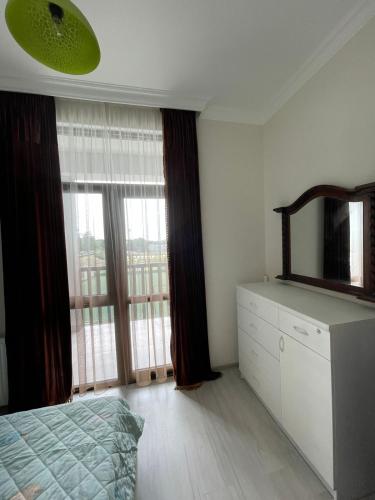 Green house Apartment 1g 17