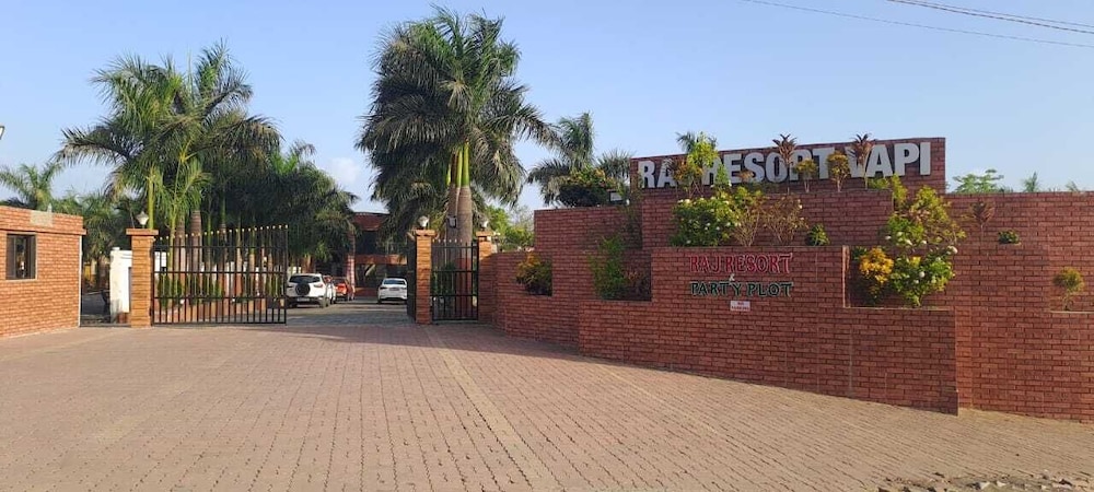 Raj Resort Vapi in Vapi, India