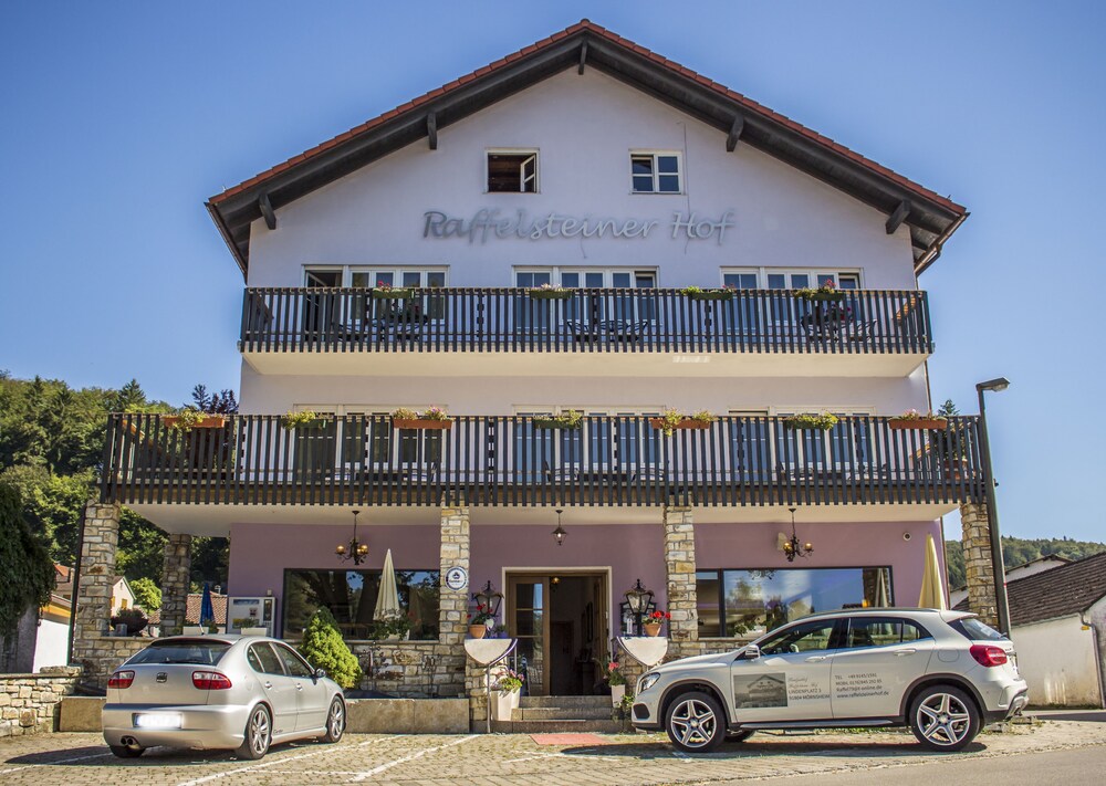 Raffelsteiner Hof Garni — hotel in Muehlheim Am Main