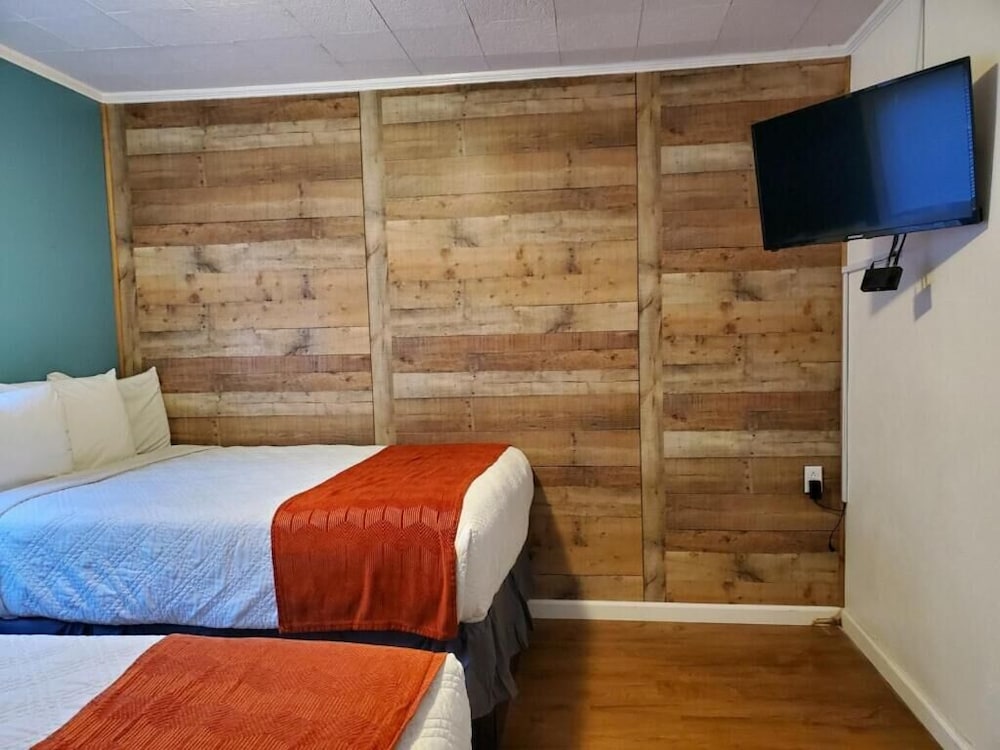 Meadowlark Motel with Restaurant & Bar - photo 26
