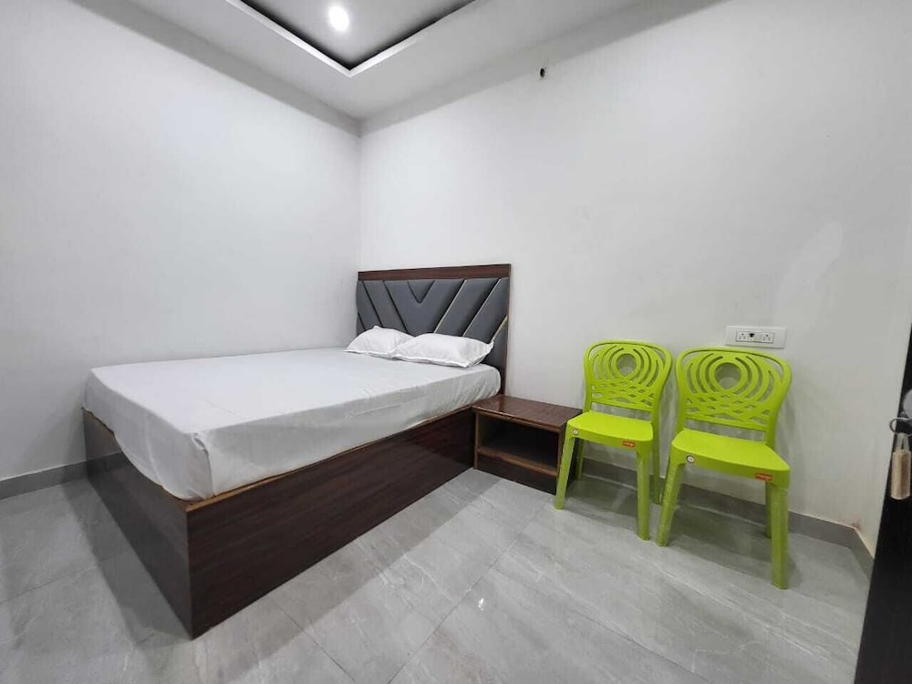 Shekhar Palace - last minute hotel in Varanasi