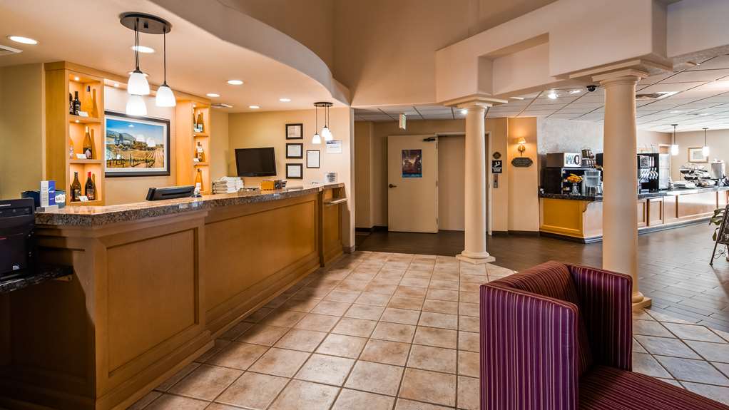 Best Western Plus Caldwell Inn & Suites - photo 3