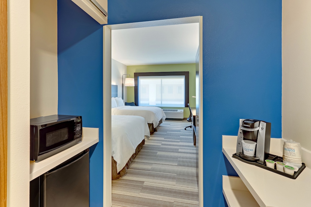Holiday Inn Express & Suites Winston Salem Sw Clemmons by IHG - photo 15