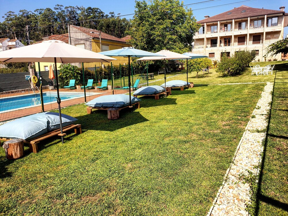 Apartamentos Ría de Aldán — 4-Star Luxury Hotel in Cangas Do Morrazo, Spain