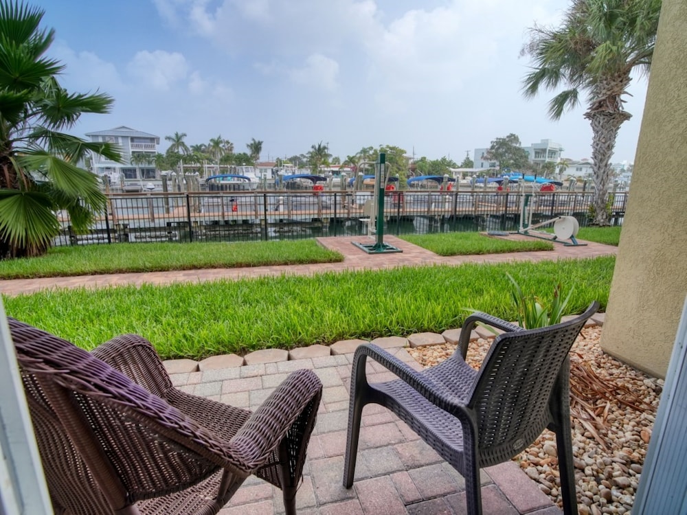 Treasure Island Hotel and Marina - photo 28