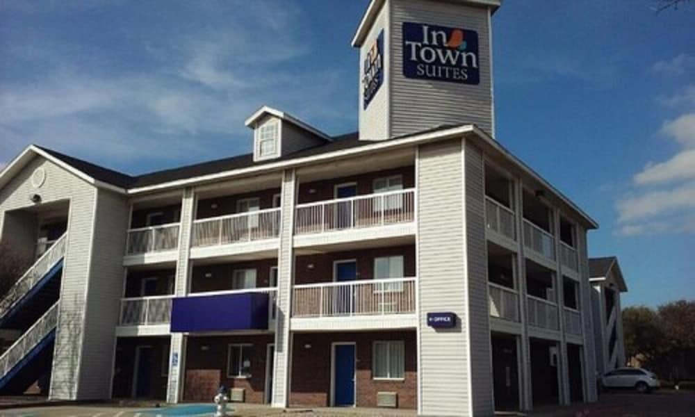 InTown Suites Extended Stay Carrollton TX West Trinity Mills - photo 14