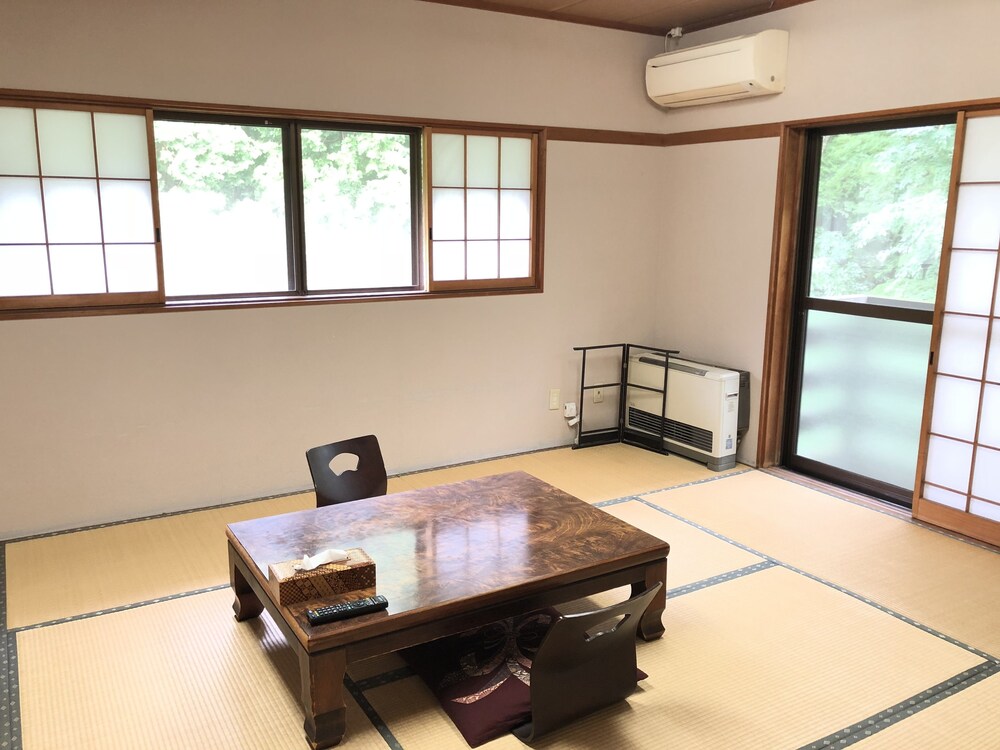 Rokkasou - carbon neutral hotel in Hakone