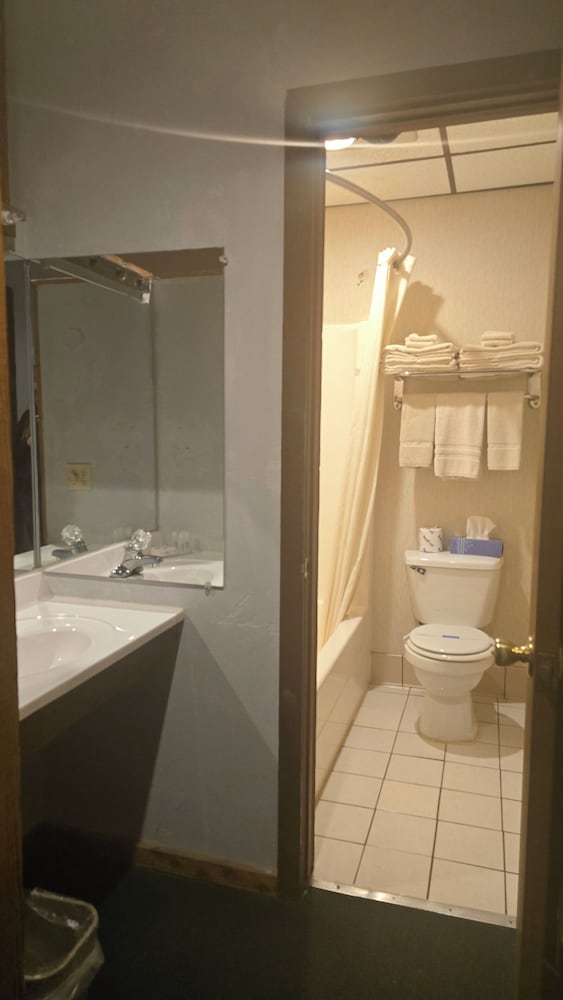 Timber Inn - photo 18