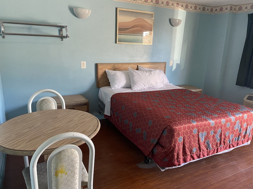 Chester Inn Motel Near Adventure City - photo 2