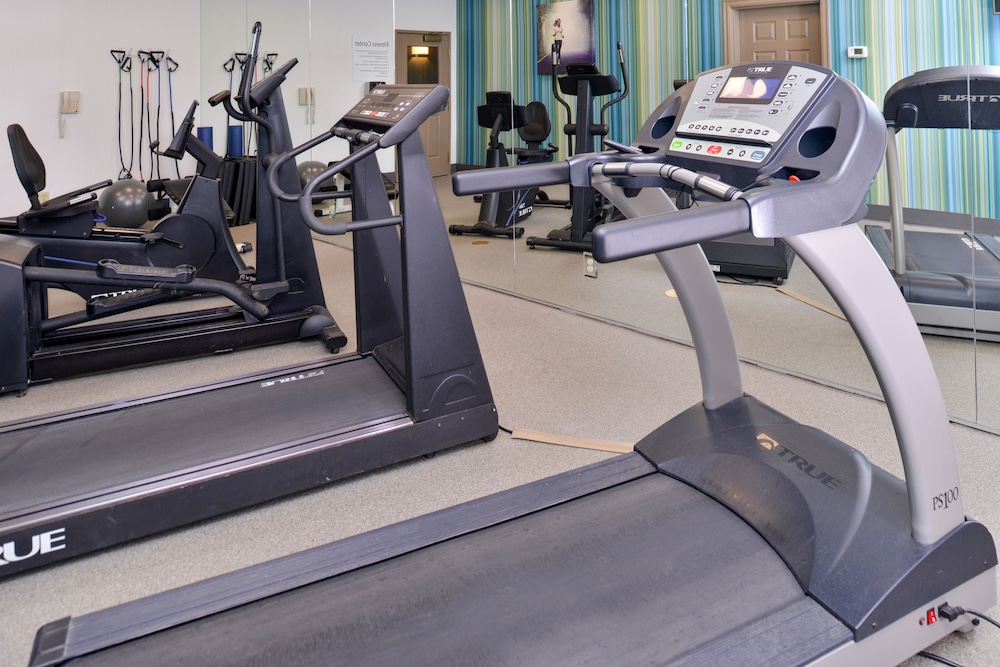 Holiday Inn Express St. Louis West O'Fallon by IHG - photo 44
