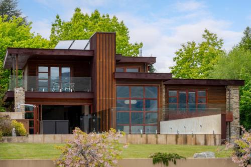 Macpherson Street Wanaka - carbon neutral hotel in Wanaka