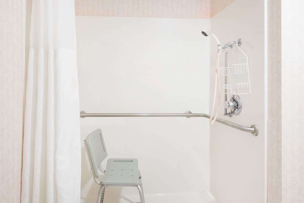 Ramada by Wyndham Strasburg Dover - photo 9