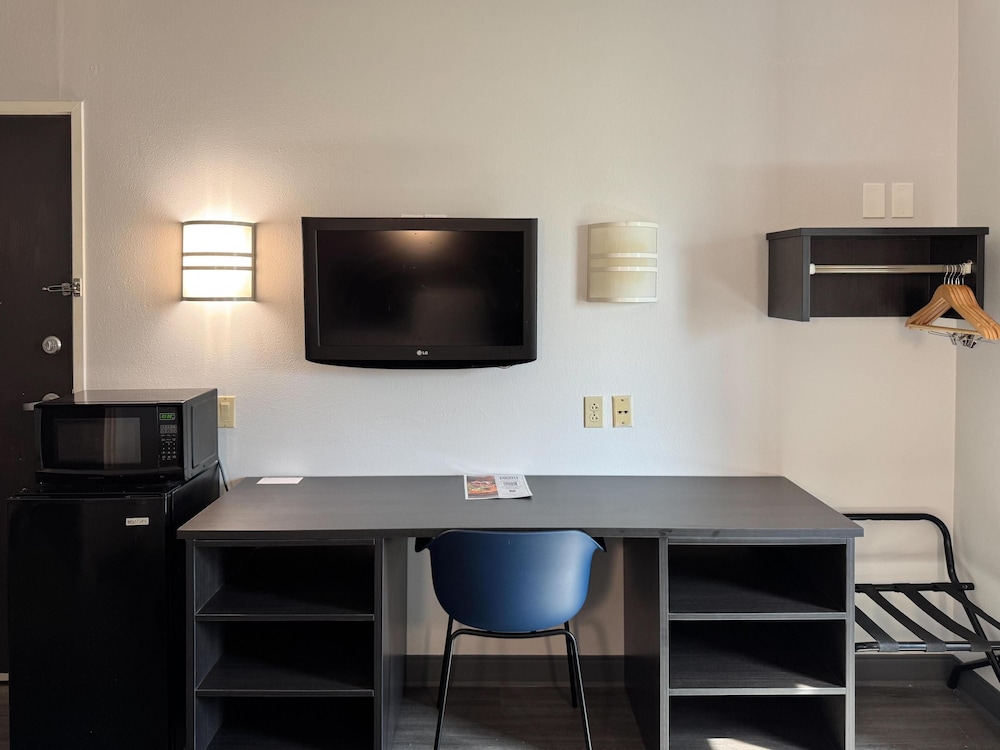Motel 6 Joliet IL Chicago I 55 - photo 27