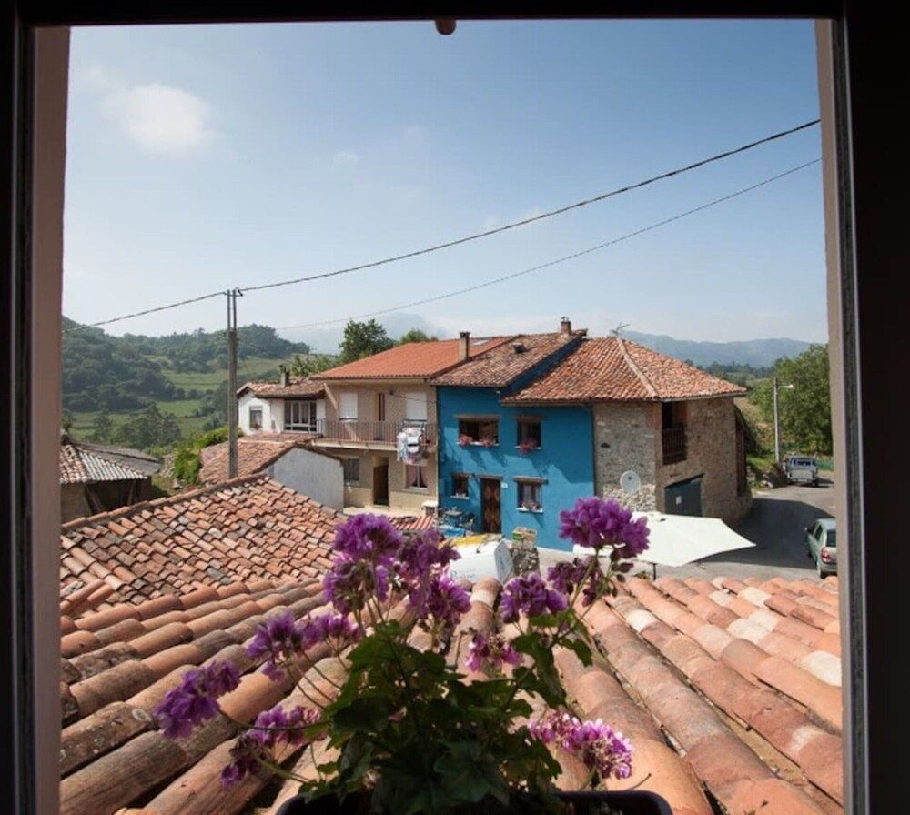 Casa del Cuetu. Traditional village house in Asturias — 4-Star Luxury Hotel in Llanes, Spain