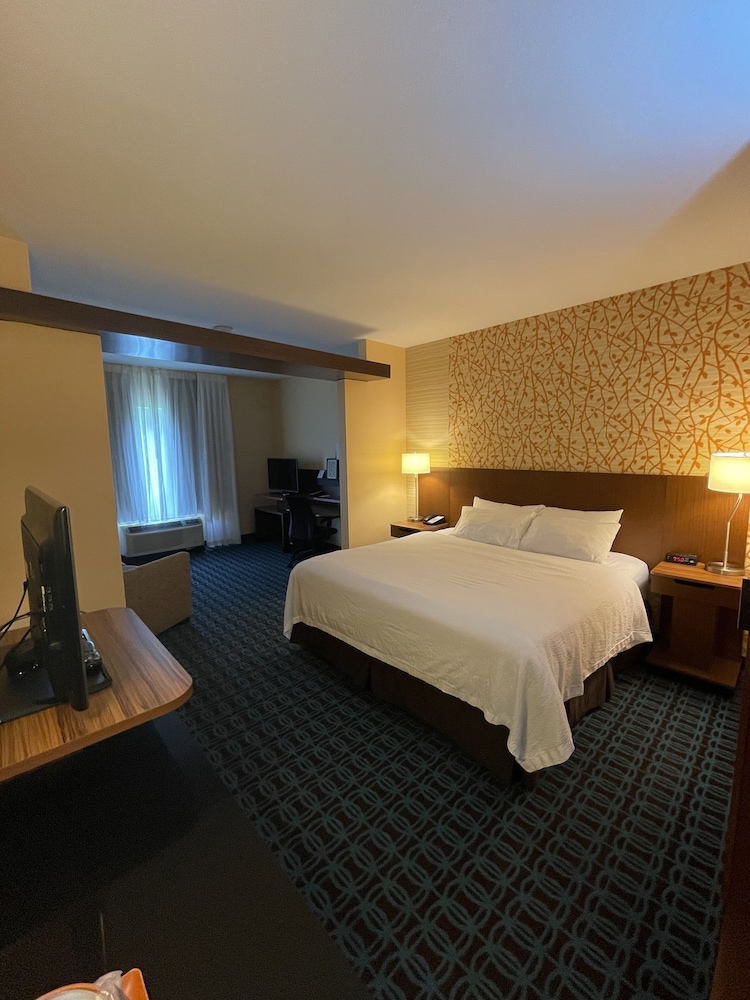 Fairfield Inn & Suites Athens - photo 5