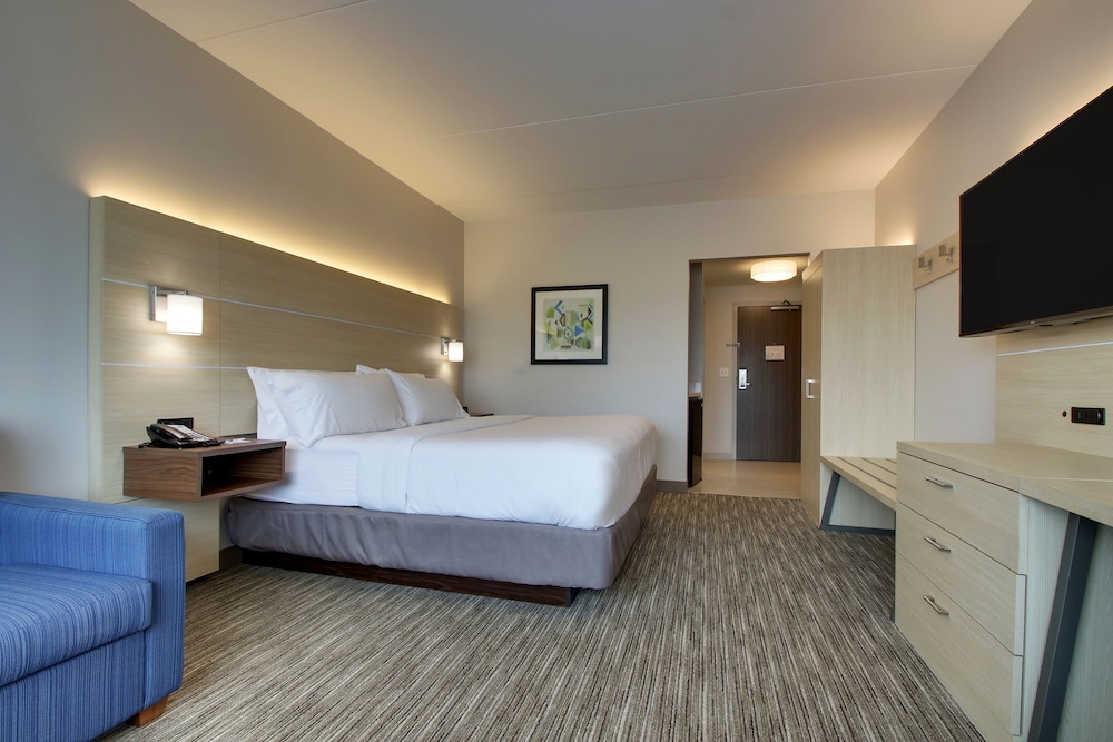Holiday Inn Express and Suites Elizabethtown North by IHG - photo 6
