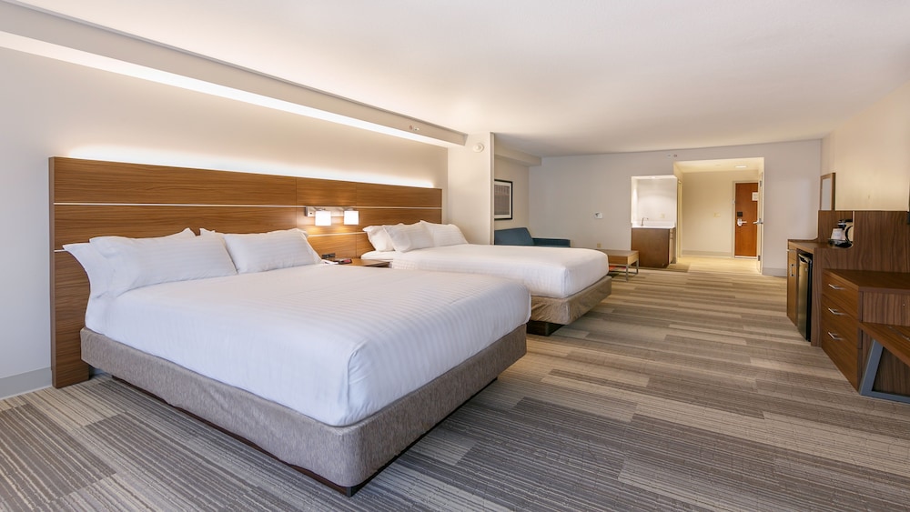 Holiday Inn Express Gatlinburg Downtown by IHG - photo 28