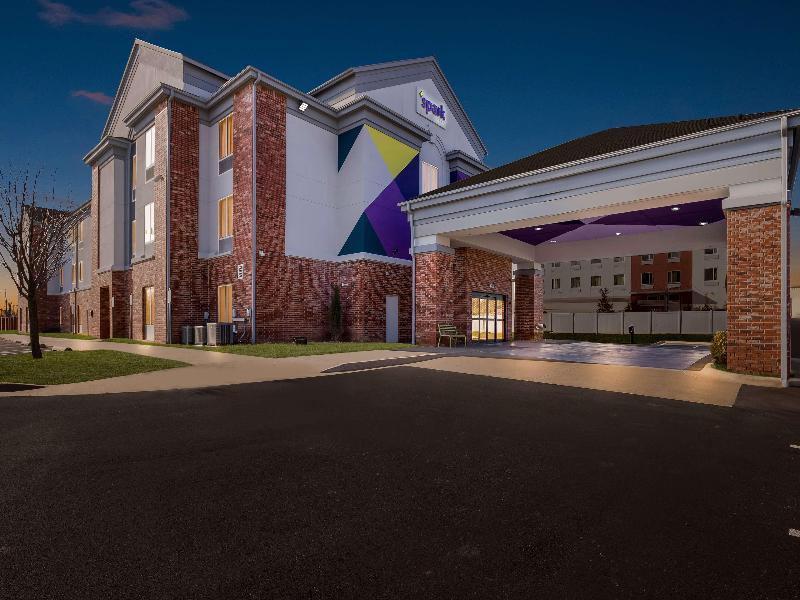 Spark by Hilton Catoosa Tulsa - photo 2