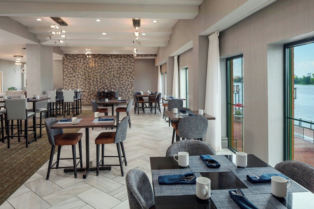Marriott Savannah Riverfront - photo 26