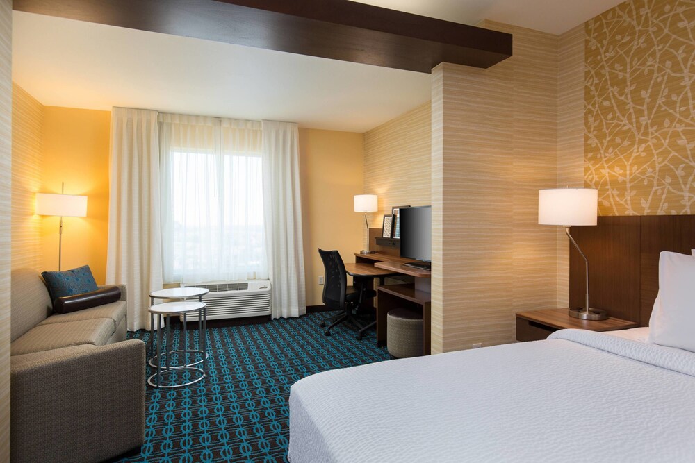 Fairfield Inn & Suites by Marriott Sacramento Folsom - photo 10