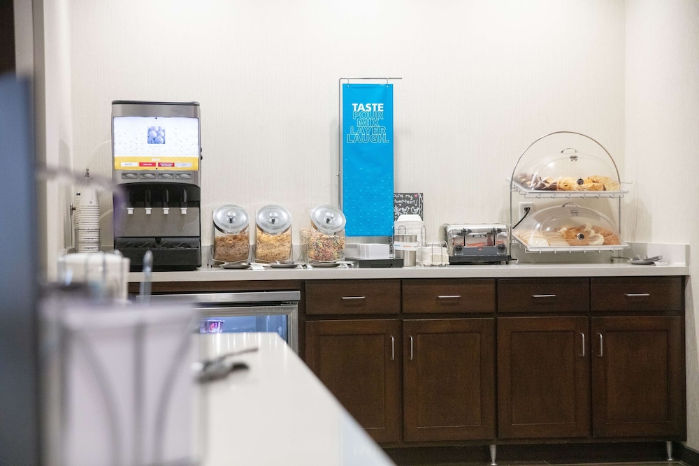 Hampton Inn Toledo Oregon - photo 28