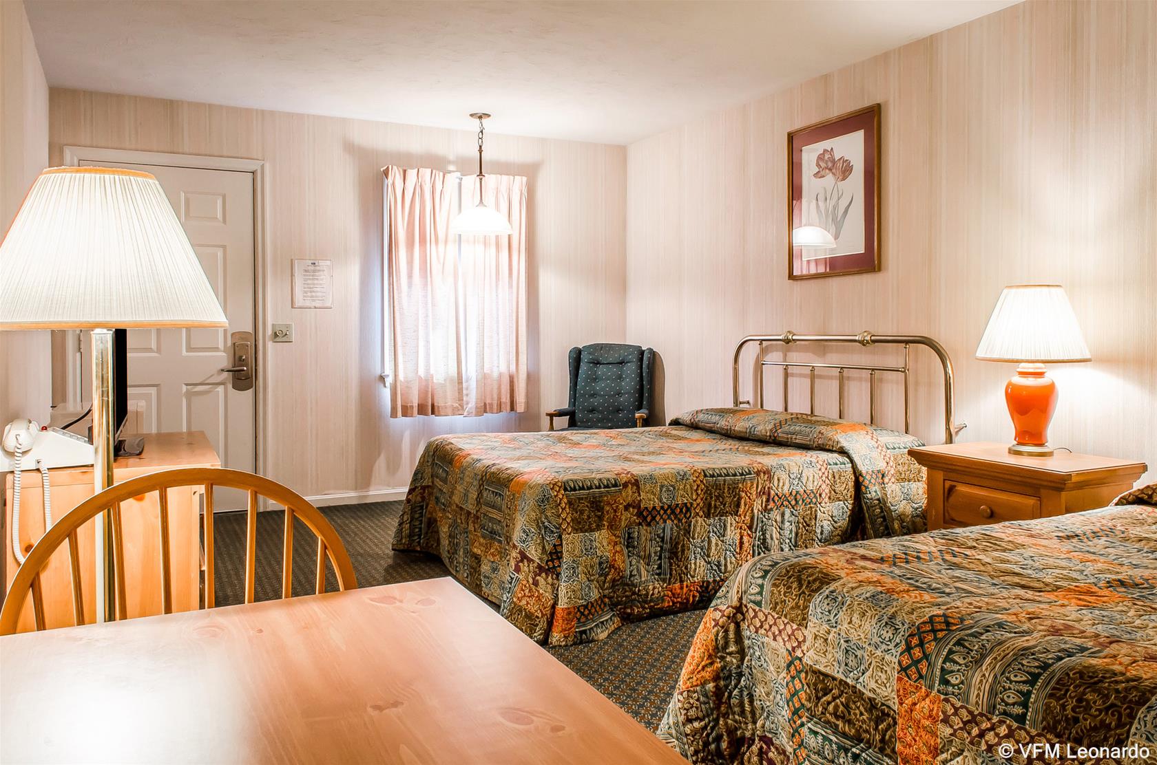 Rodeway Inn Akron - photo 24