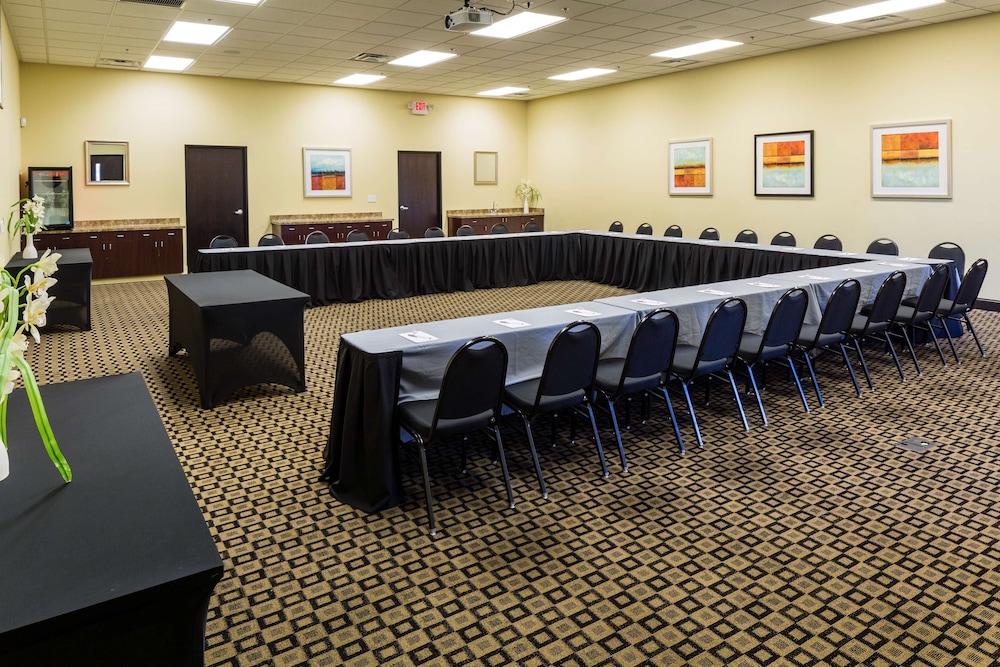 Hampton Inn & Suites Las Vegas South - photo 50