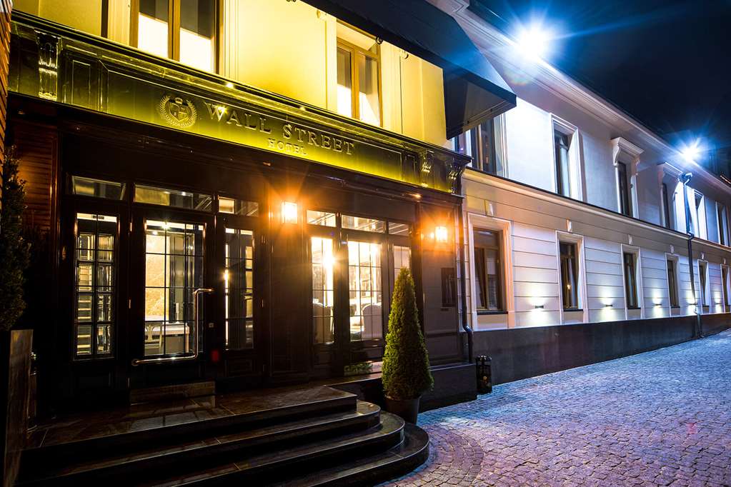 Wall Street Maestro in Odessa, Ukraine