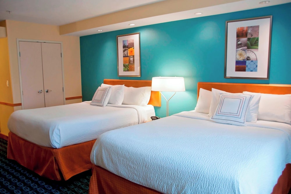 Fairfield Inn & Suites by Marriott Ames - photo 8