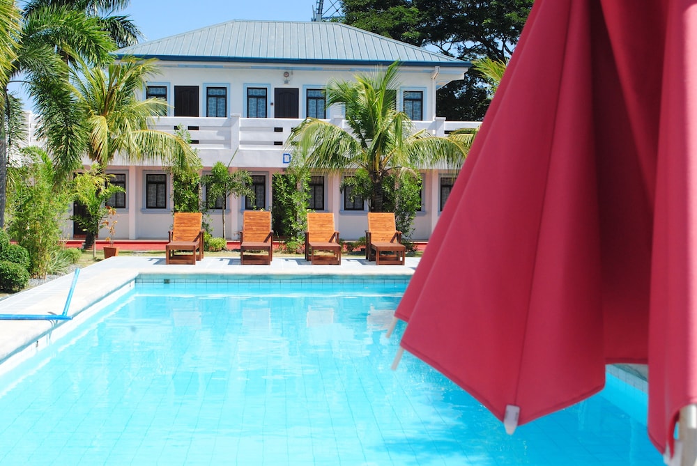 Prima Resort - carbon neutral hotel in Las Pinas