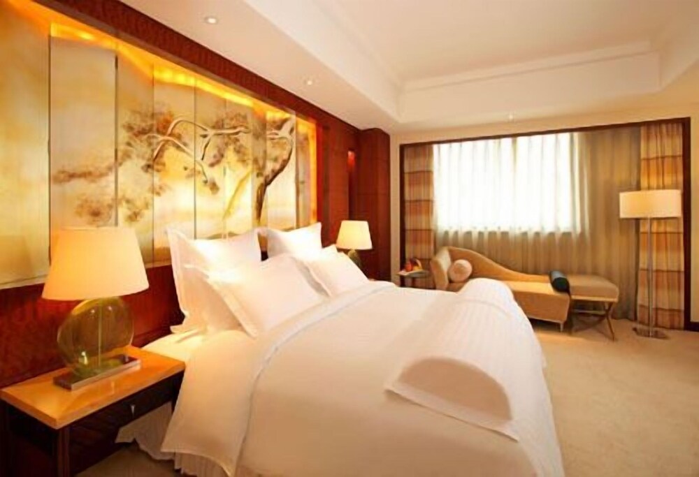 Pullman Kunshan Newport — hotel in Suzhou