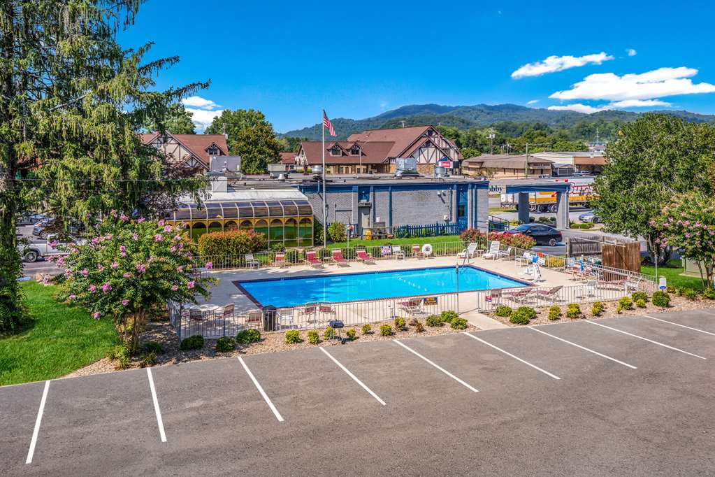 Suburban Studios Middlesboro - photo 17