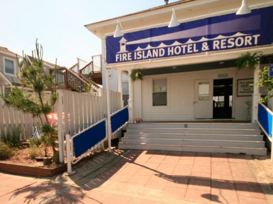 Fire Island Hotel - photo 3