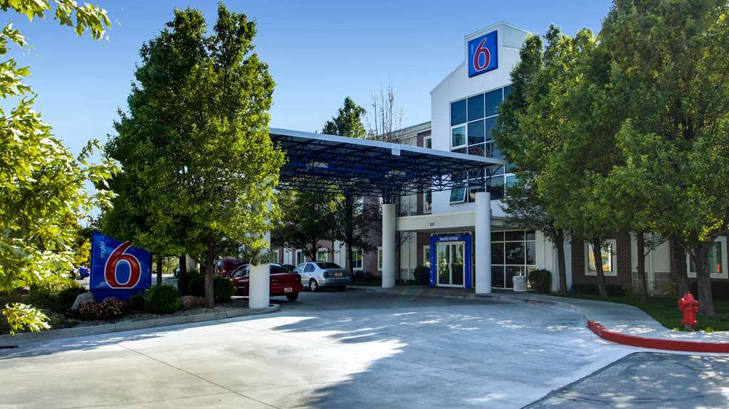 Motel 6 Lehi UT Thanksgiving Point - photo 4