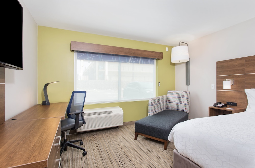 Holiday Inn Express Williamsburg by IHG - photo 13