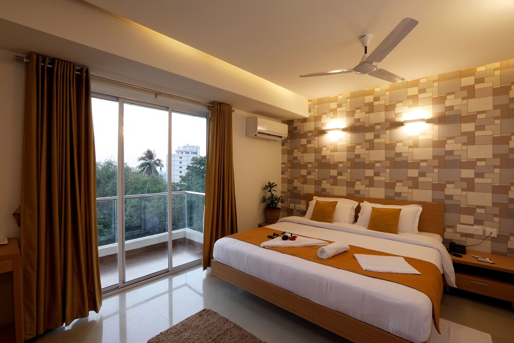 Grand Plaza Hotel — Mangalore