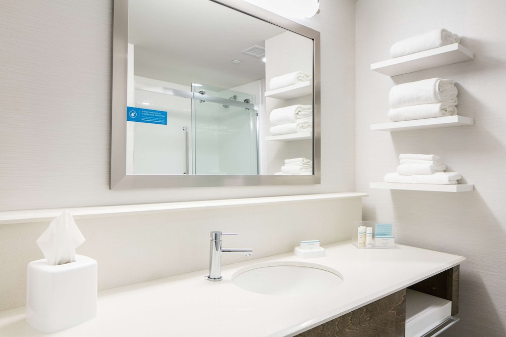 Hampton Inn & Suites Mason City - photo 21