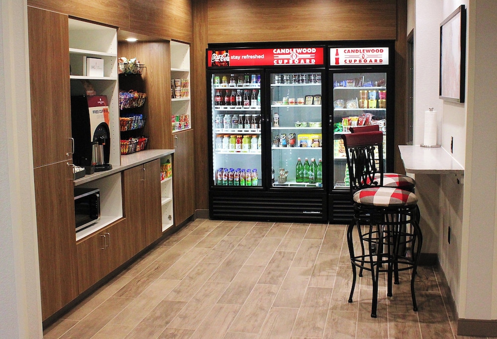 Candlewood Suites Fayetteville University of Arkansas by IHG - photo 26