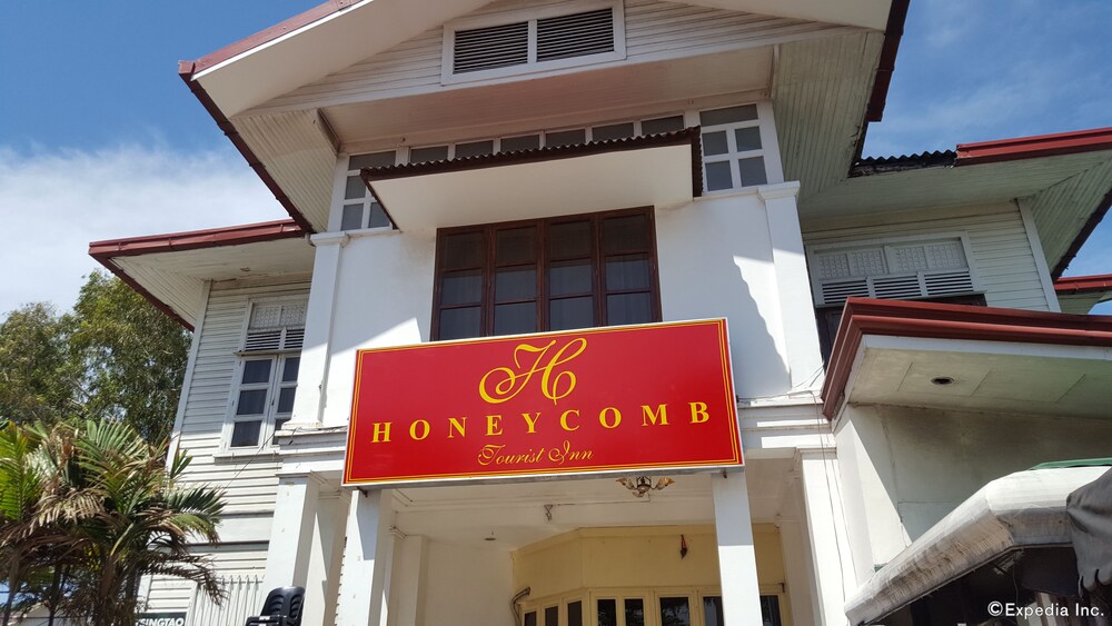 Honeycomb Tourist Inn by RedDoorz in Dumaguete, Philippines