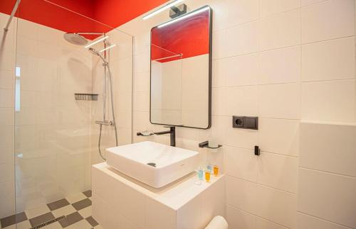 Stylish 1BR Apt In Tbilisi By Wehost