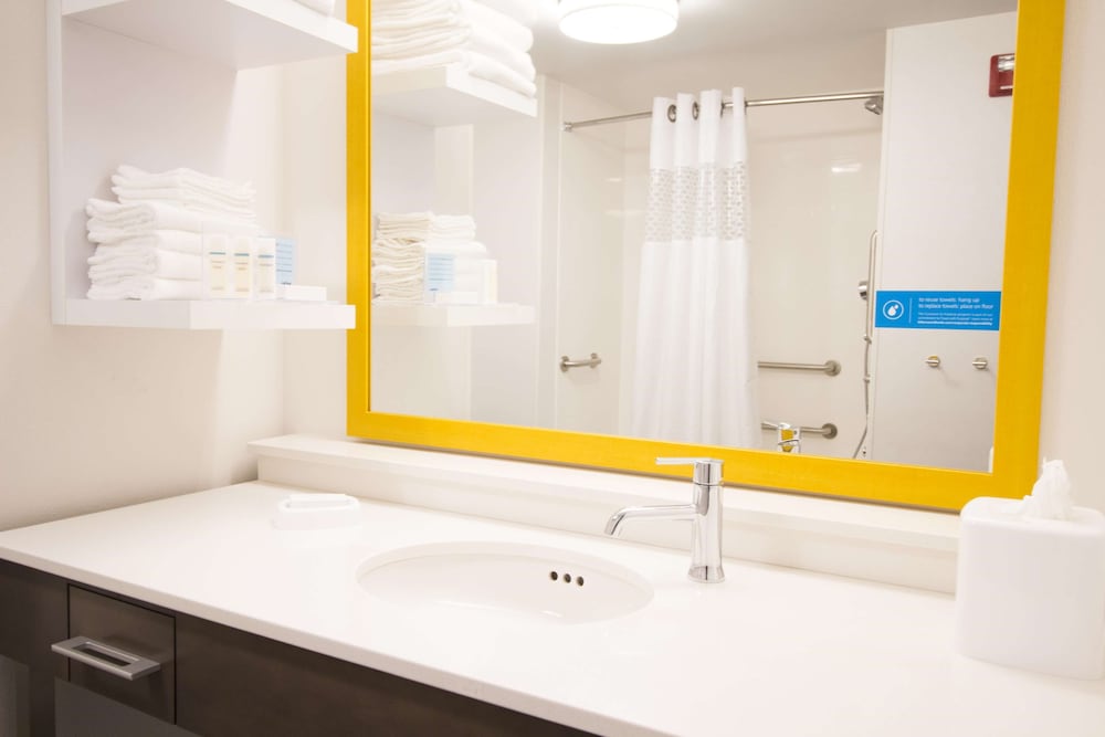 Hampton Inn Decatur Mt. Zion - photo 22