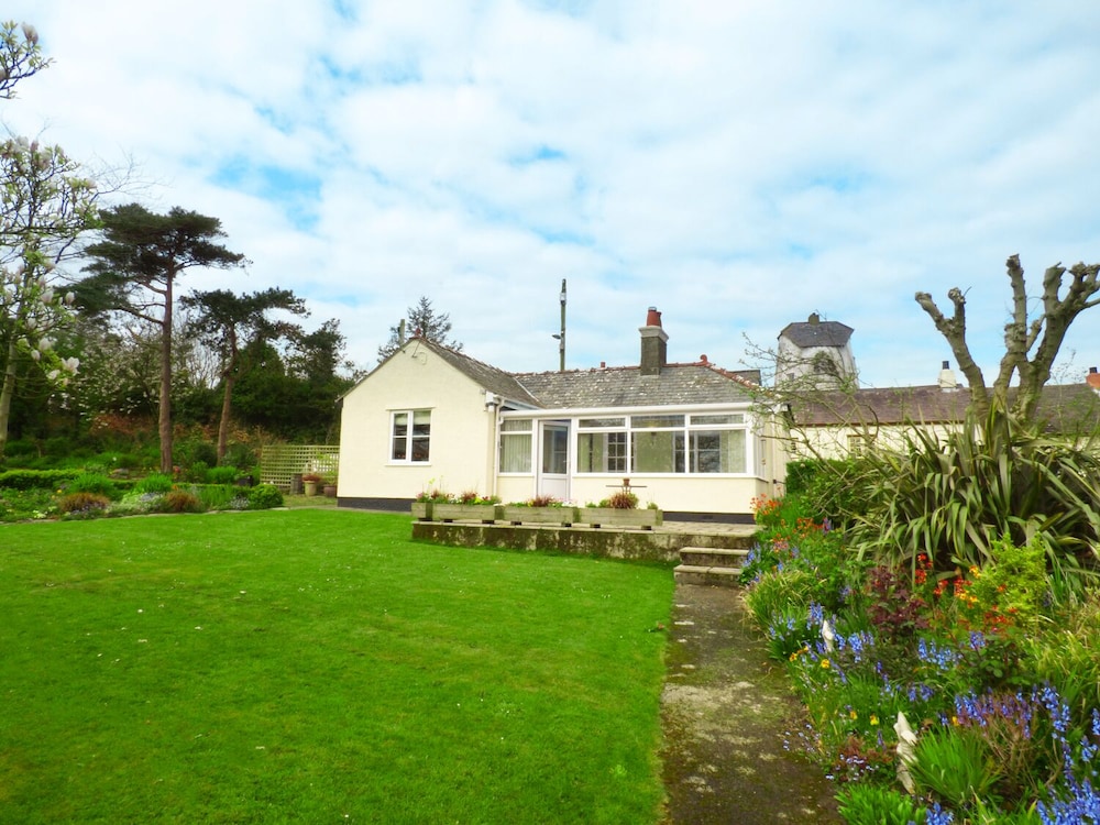 Hafod Cottage — 4-Star Luxury Hotel in Cemaes Bay, United Kingdom