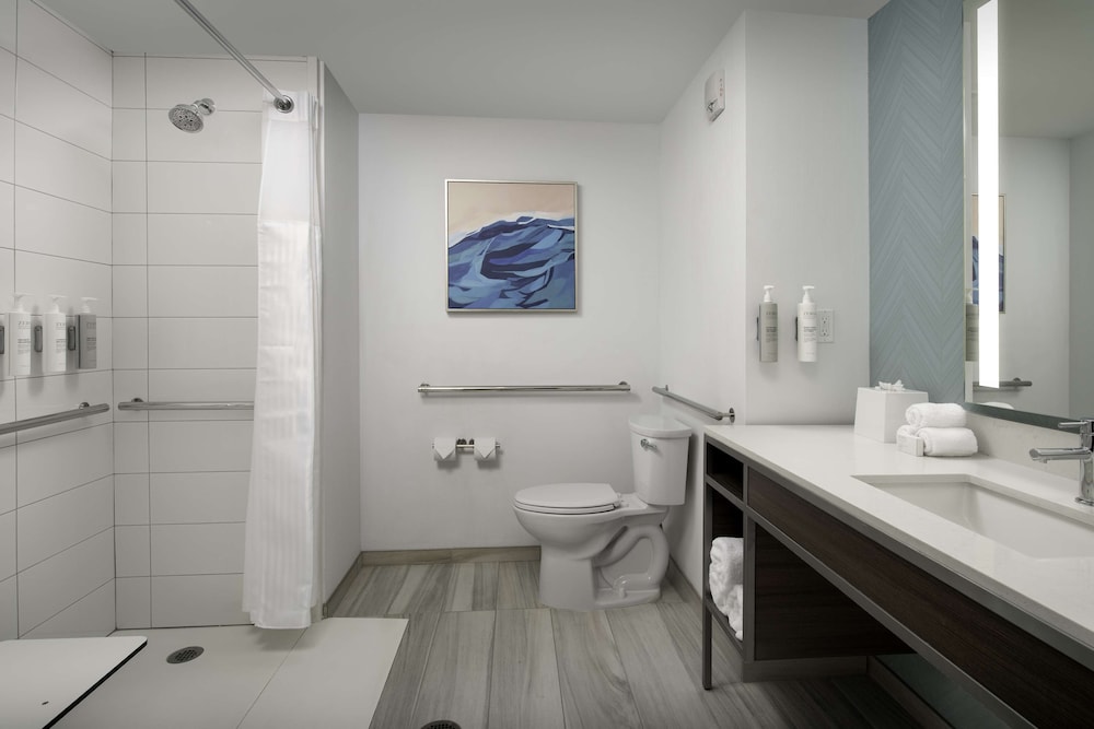 Hilton Garden Inn Pensacola Downtown - photo 24